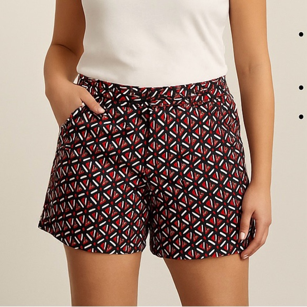 TOMMY HILFIGER Women’s Shorts Geometric Print Red Black White Size 18